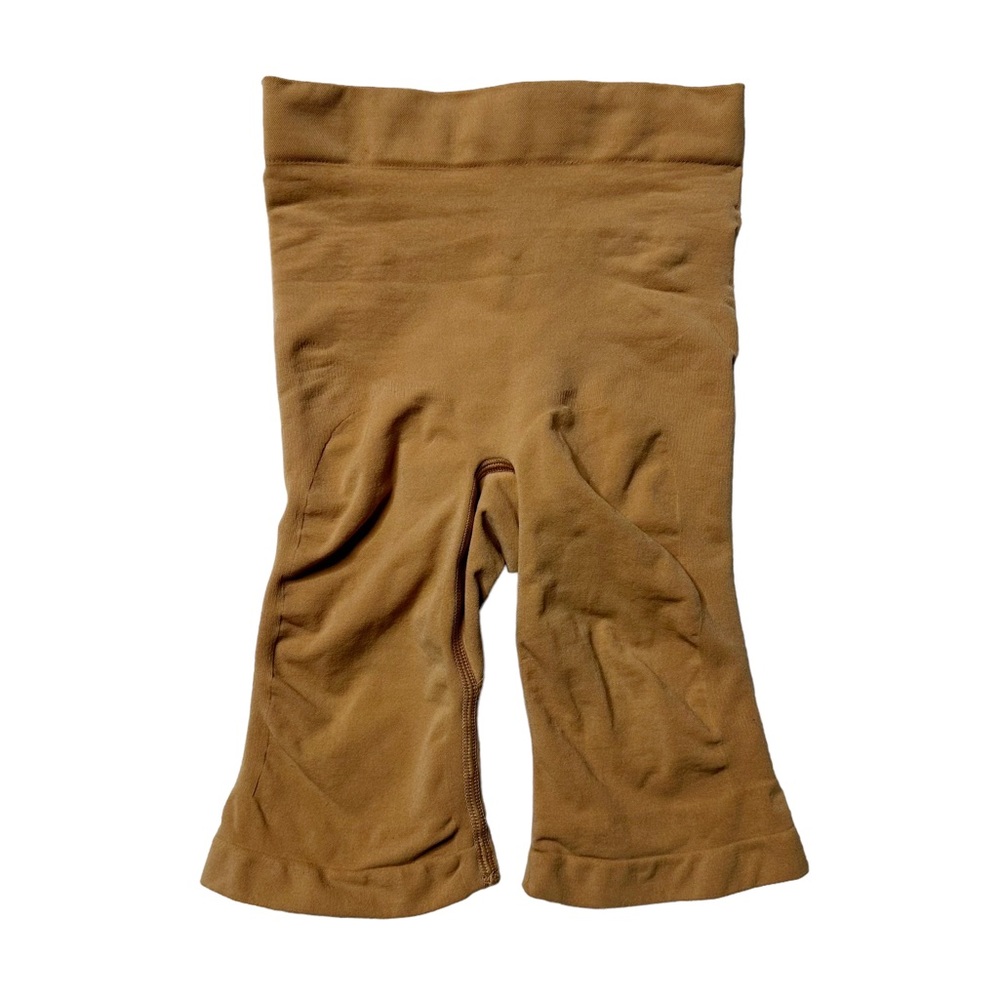 NEW Skims Seamless Sculpt Mid Thigh Shorts in Ochre Women’s Sz S/M